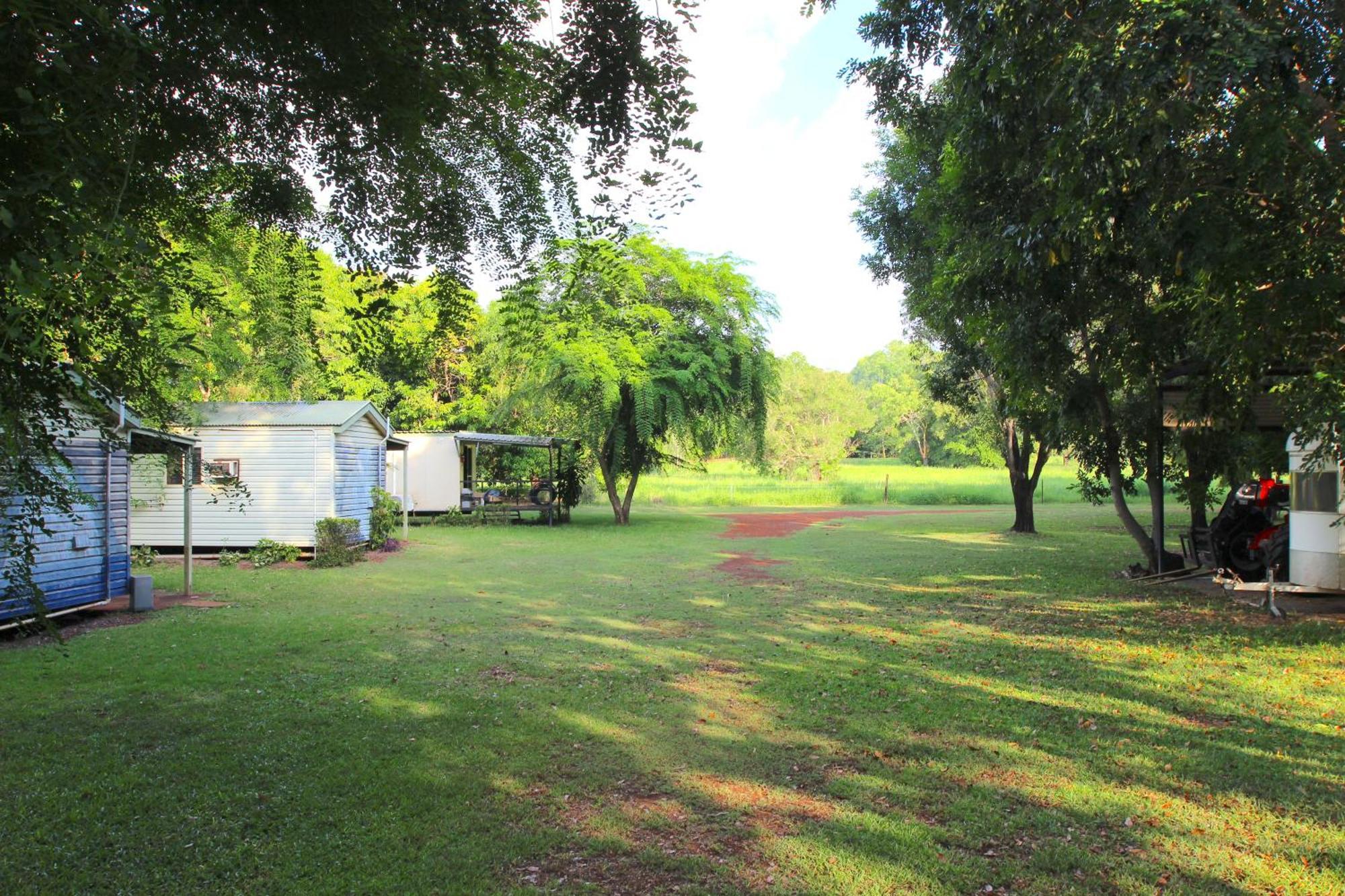 Banyan Tree Hotel Batchelor Buitenkant foto